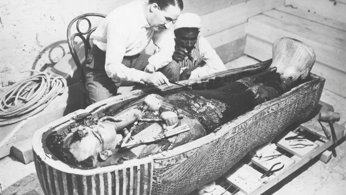Mummy Powder as Medicine (1)