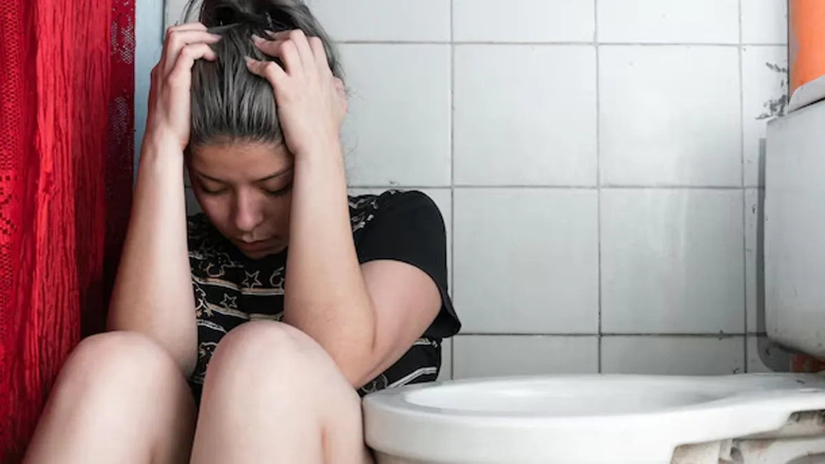 postpartum urine leak 1