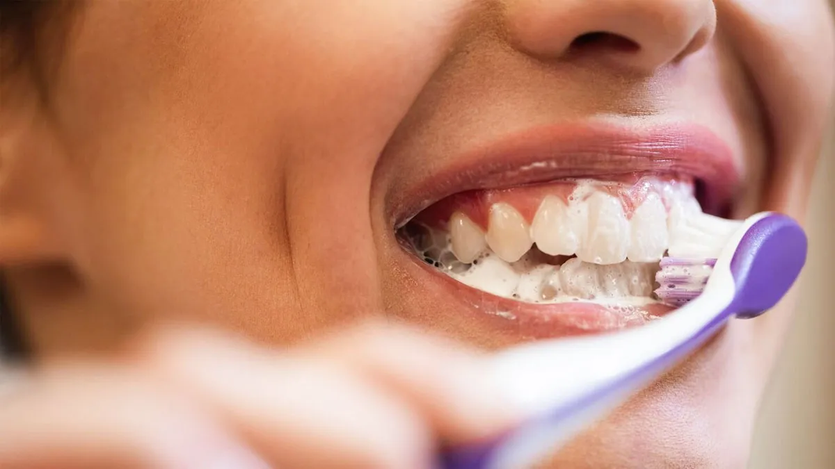 brush teeth