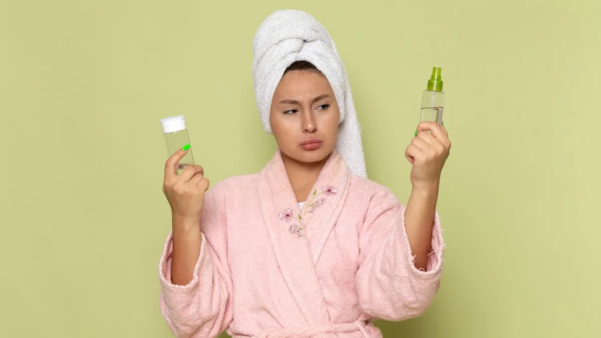 Rose Water Vs Aloe Vera Gel for skin