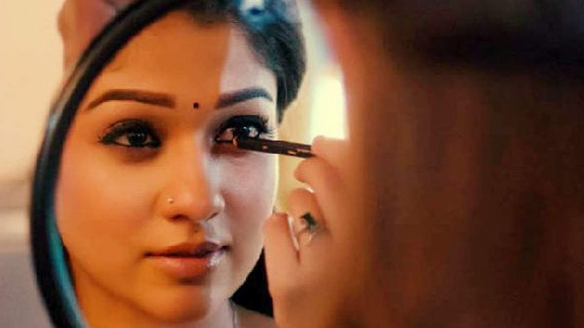 benefits-of-applying-kajal-inside