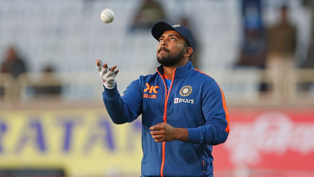 हाई बॉडी फैट की वजह से टीम से बाहर हुए क्रिकेटर पृथ्वी शॉ, एक्सपर्ट से जानें क्या है यह स्थिति