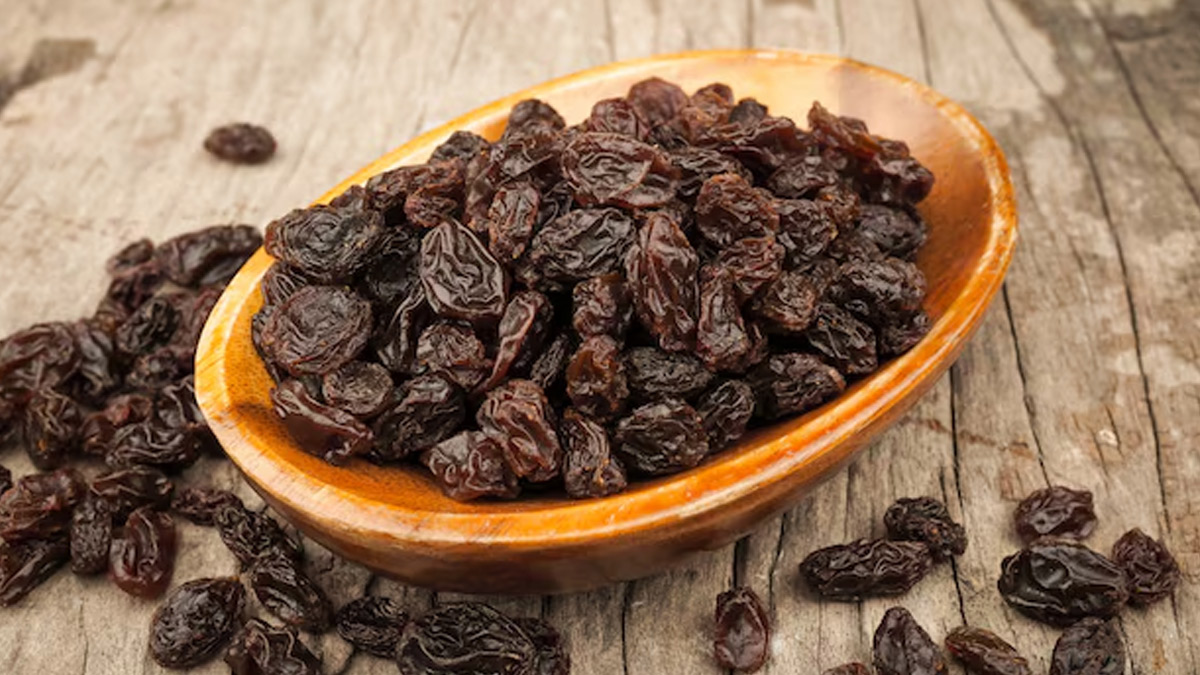 inside-black-raisins-pcos