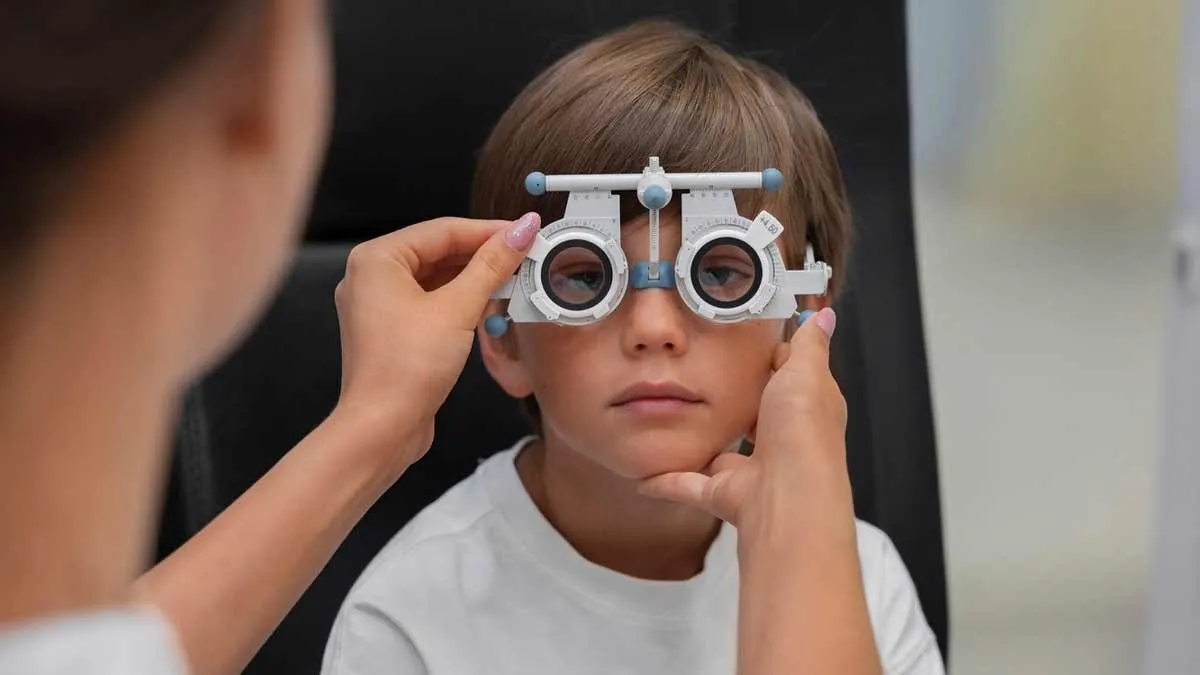 Hereditary Myopia: बच्चों में अनुवांशिक रूप से भी हो सकता है निकट दृष्टि दोष, डॉक्टर से जानें