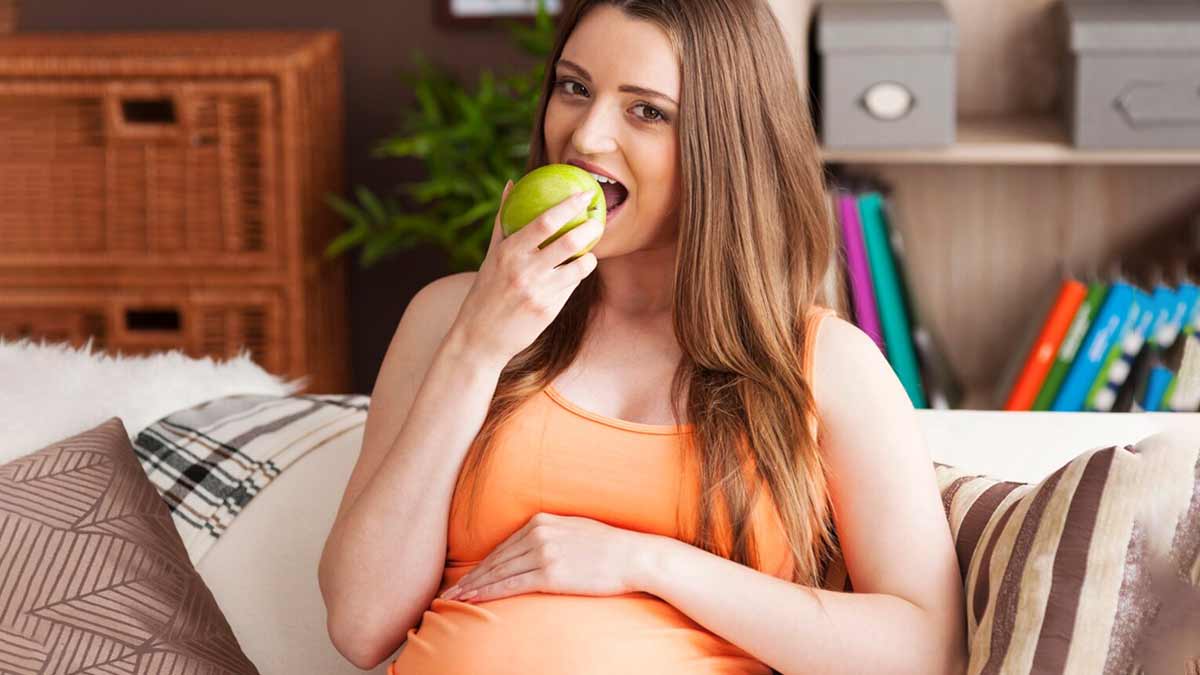 Do pregnant women need to eat for two people expert