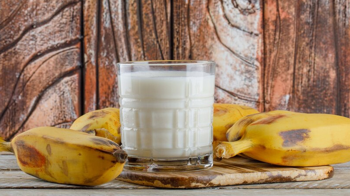 banana with milk