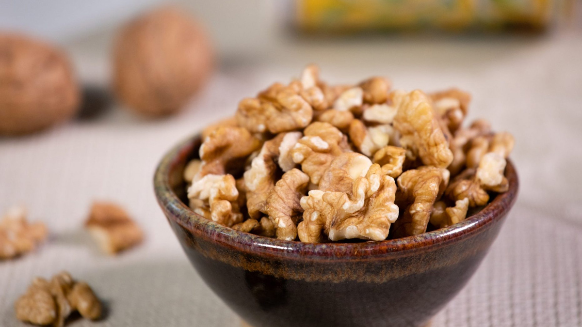 walnuts-for-immunity-inside