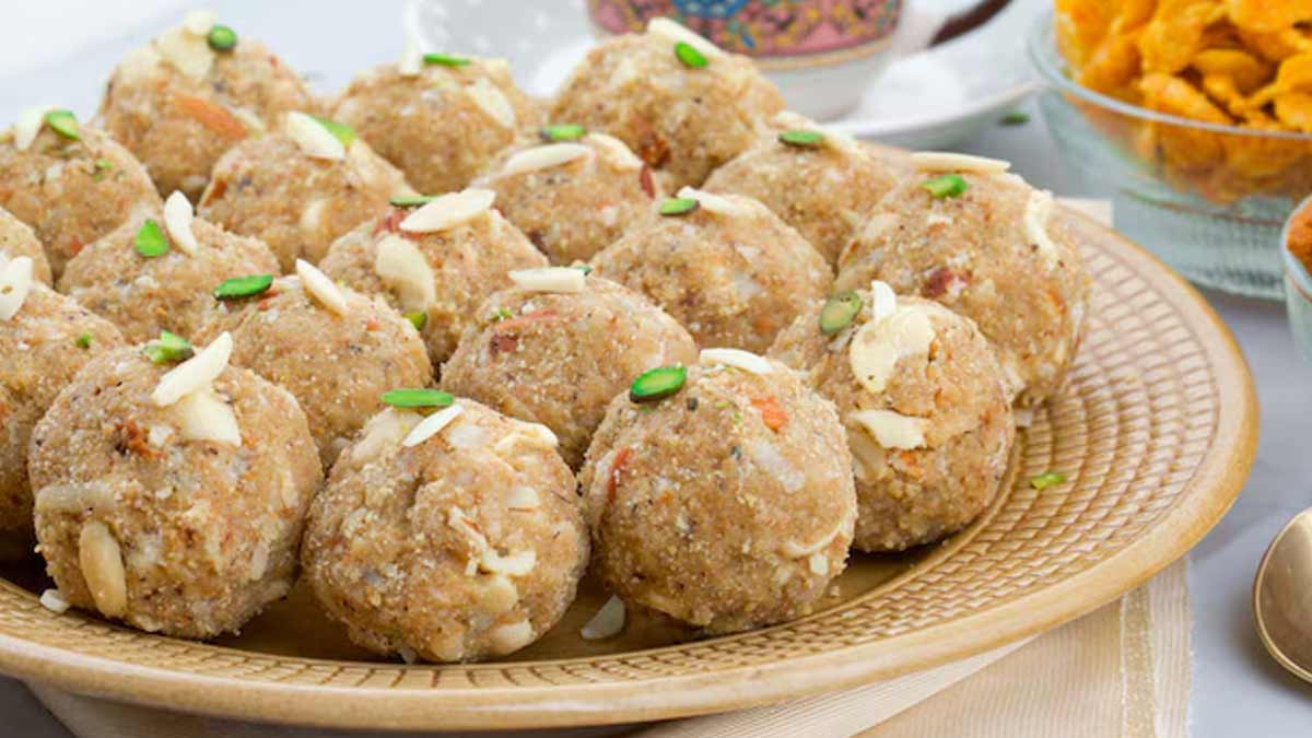 dry-fruits-laddu-inside