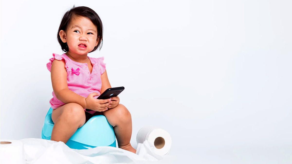 बच्चे के लिए पॉटी चेयर का इस्तेमाल कब शुरू करना चाहिए? | At what age should a child start using Potty chair in hindi baby-potty-tranning-inside