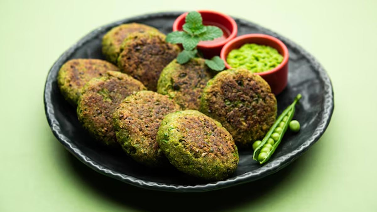 स्वाद के साथ प्रोटीन से भी भरपूर होती है मटर टिक्की, एक्सपर्ट से जानें रेसिपी और खाने के फायदे