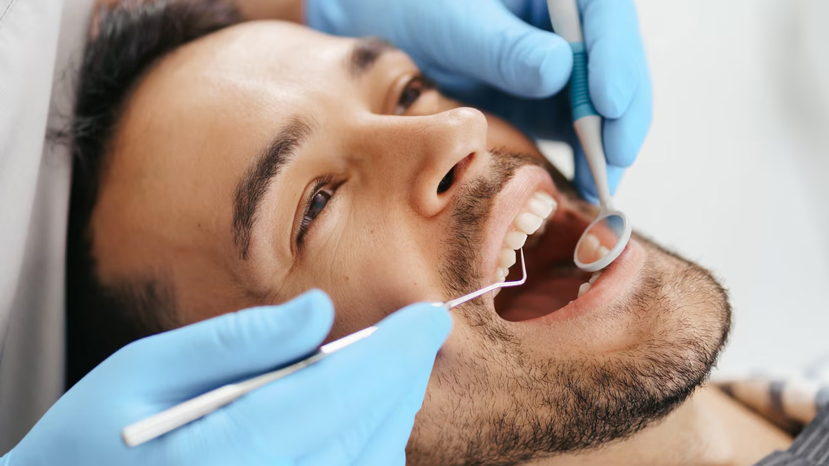 Precautions-to-be-taken-before-dental-implant-in