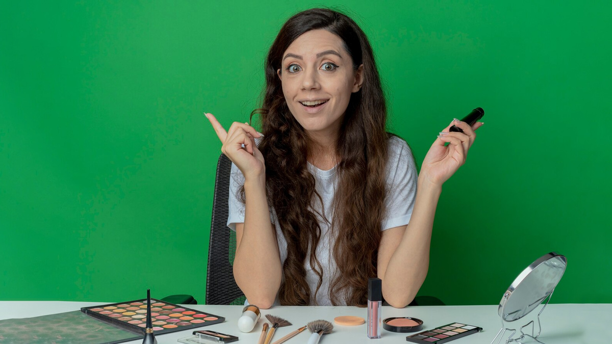 How to apply makeup on face