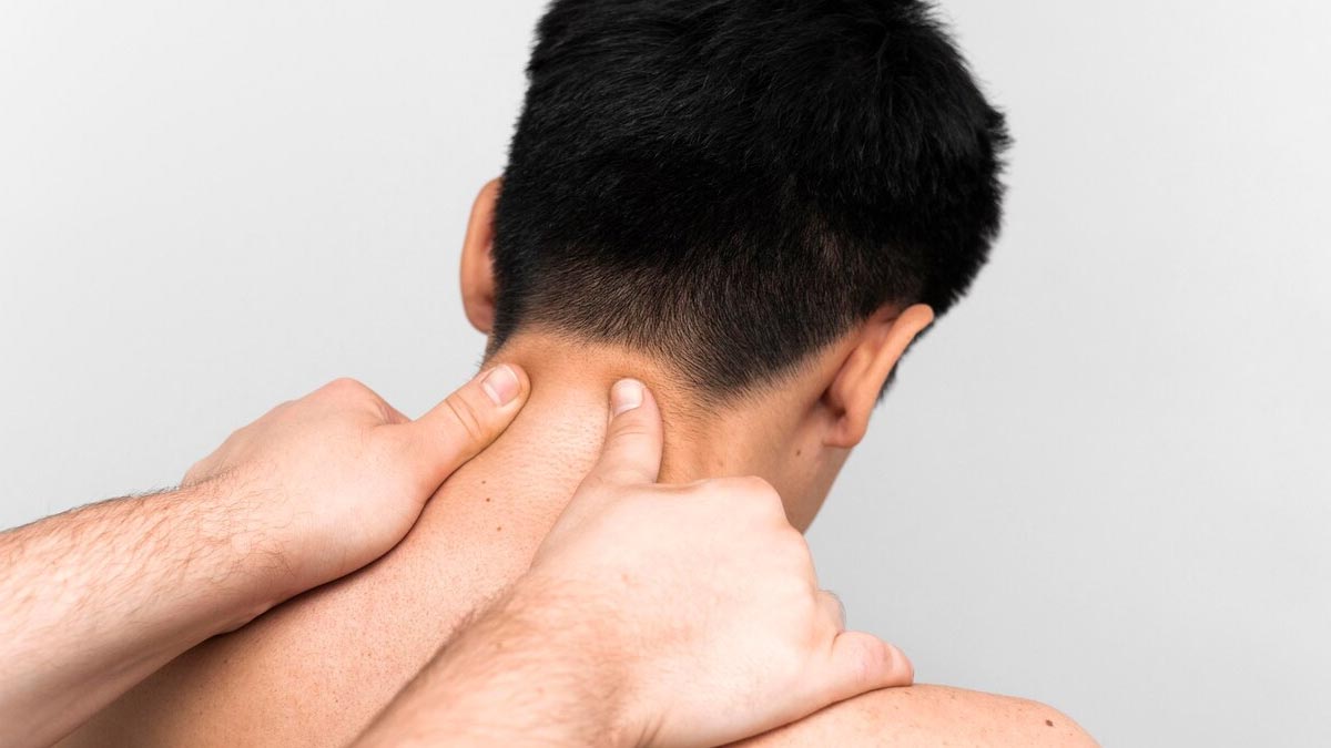 can-neck-massage-causes-stroke-i