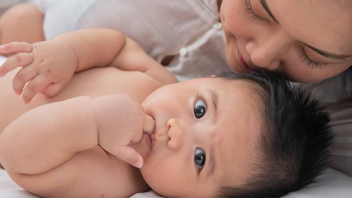 जन्म के तुरंत बाद शिशु को कौन सी वैक्सीन लगवानी जरूरी हैं और क्यों | Why taking vaccines during birth is important for kids expert tells in hindi Why-taking-vaccines-during-birth-is-important-for-kidin-inside