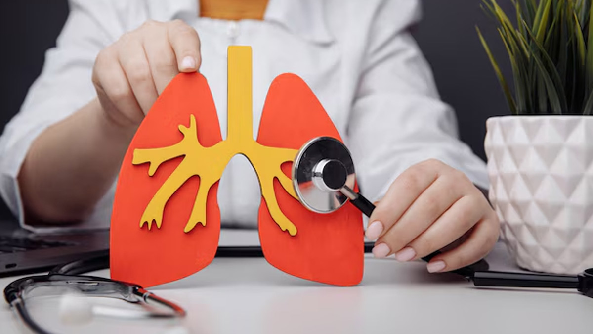 what are signs of a blood clot in lungs 01