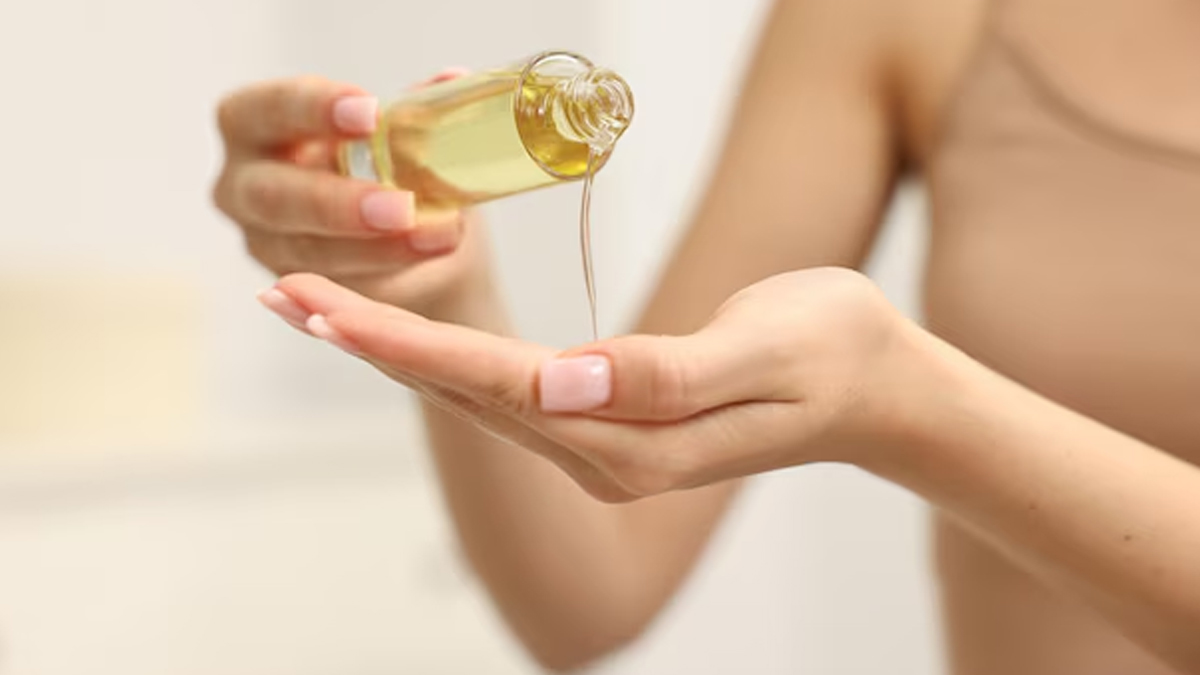 Why-naval-Oiling-is-important-for-healthy-period-inside