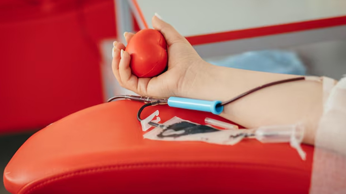 Blood donation during periods