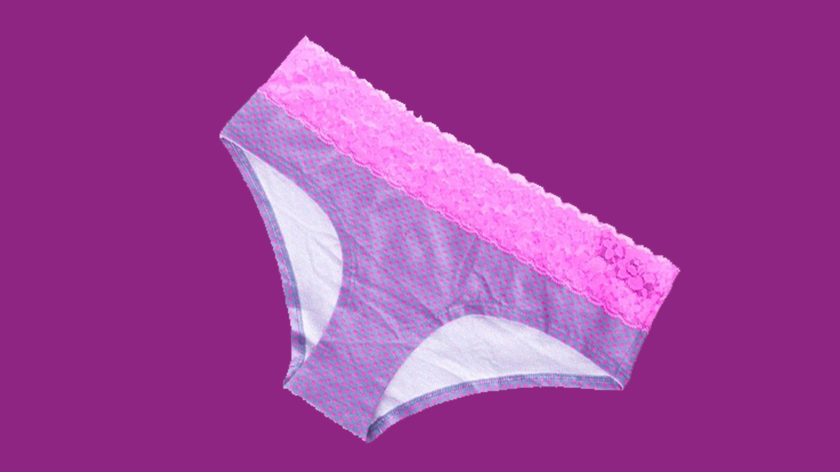 महिलाओं के अंडर गारमेंटस से जुड़े मिथक और उनकी सच्चाई | Myths and facts about women lingerie in hindi Myths-and-facts-about-women-lingerie-inside