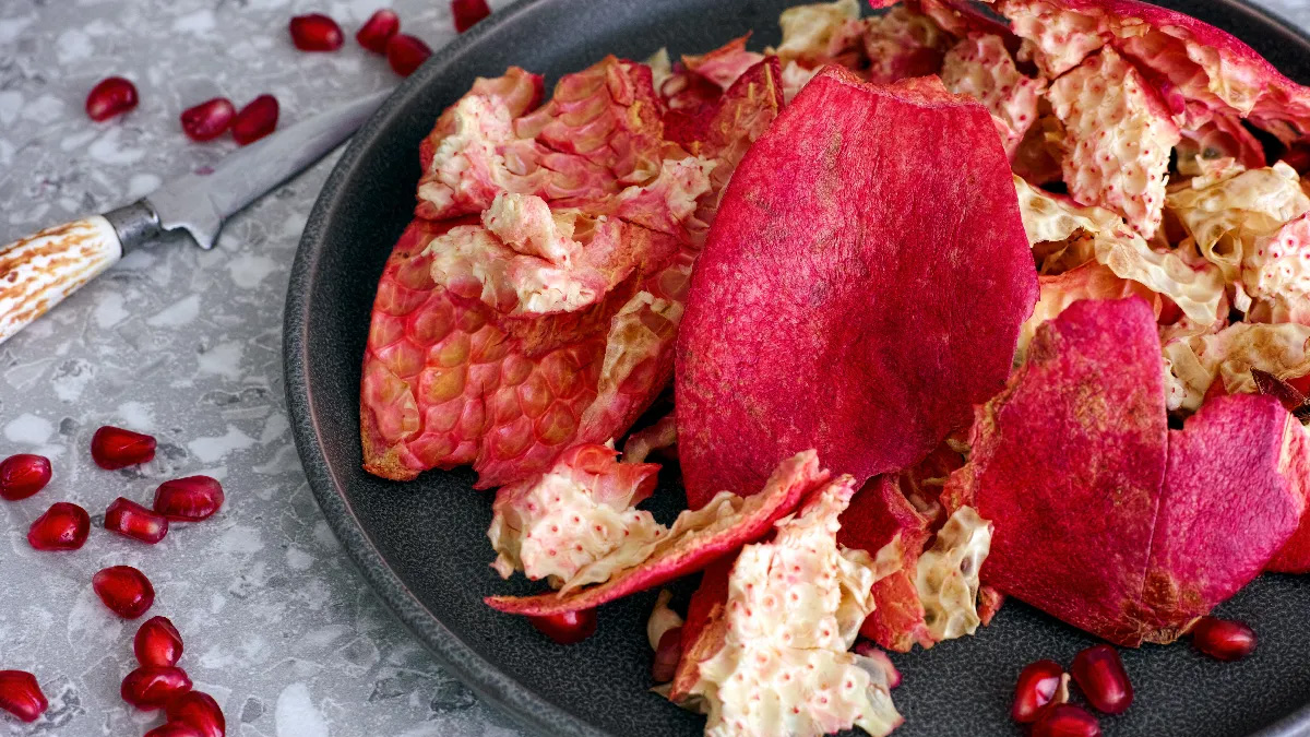 pomegranate-for-hairfall