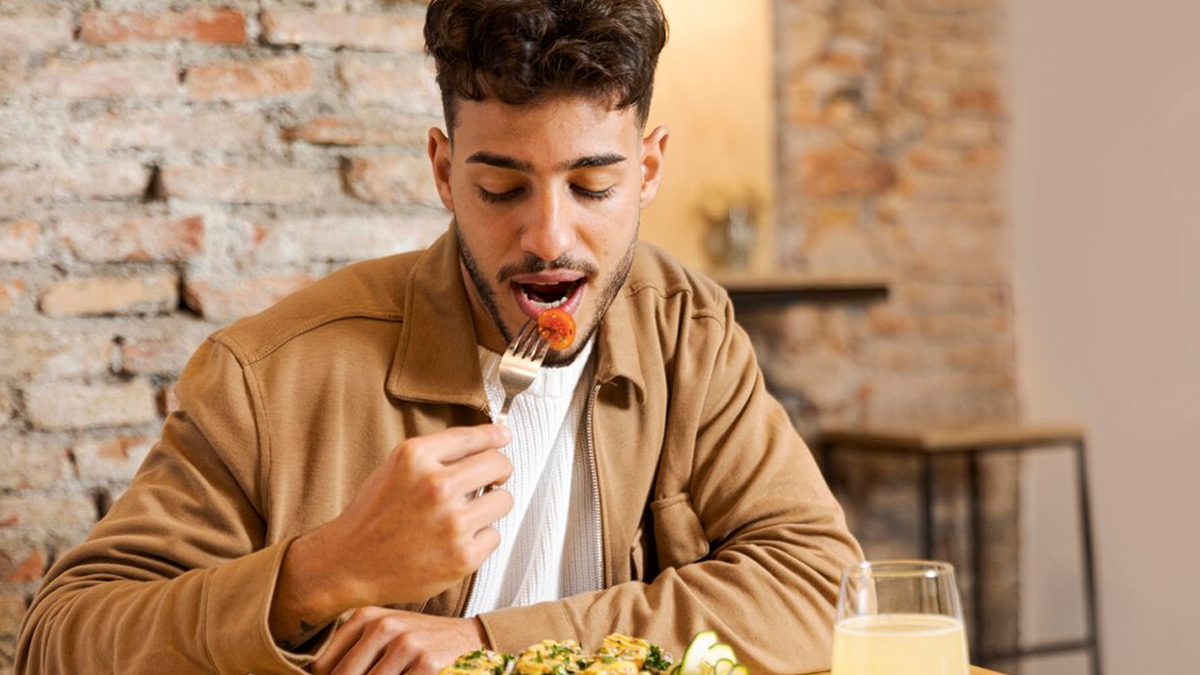 महिलाओं के मुकाबले पुरुषों को ज्यादा कार्ब्स की जरूरत क्यों होती है | Why Men Need More Carbs than Women in hindi Why-men-need-more-carbs-than-women-inside2