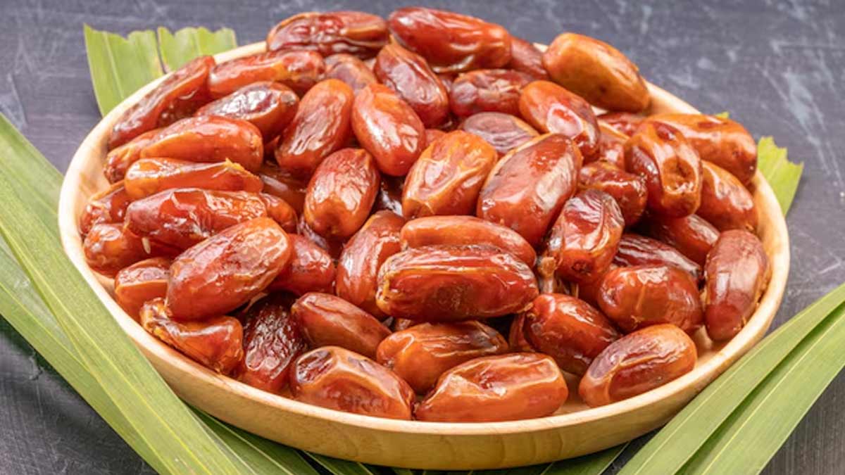 वजन घटाने के दौरान होने वाली समस्याओं को दूर करता है खजूर, ऐसे करें डाइट में शामिल
