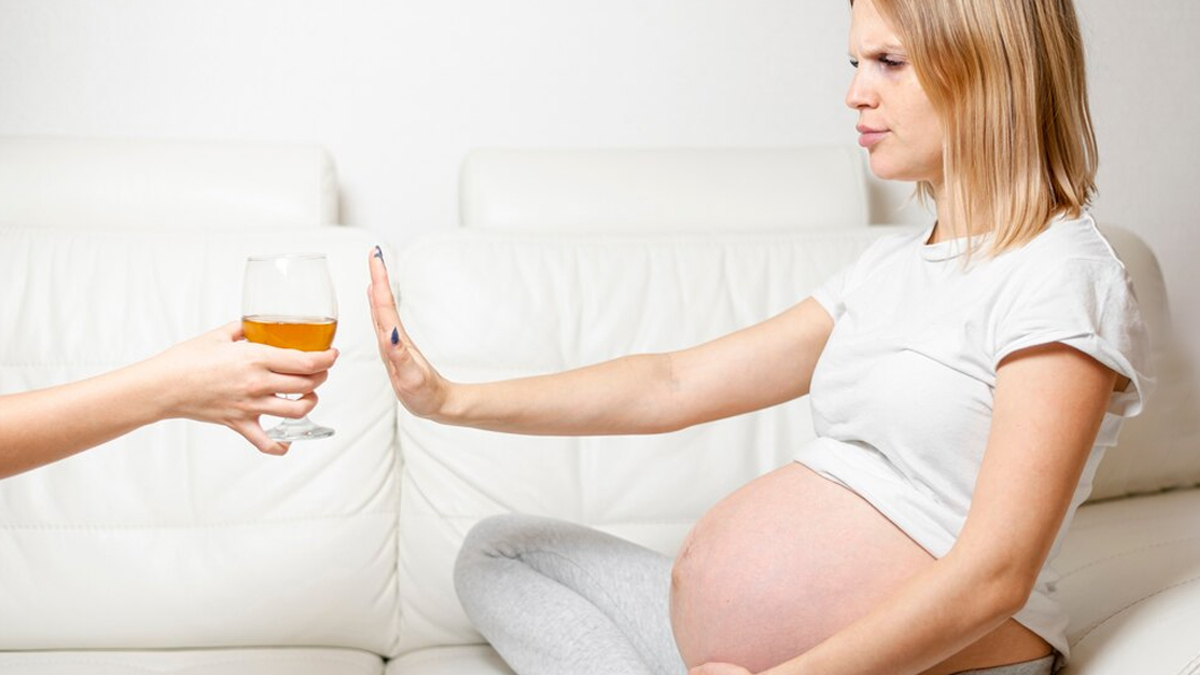 Can-You-Drink-Kombucha-While-Pregnant-inidew2