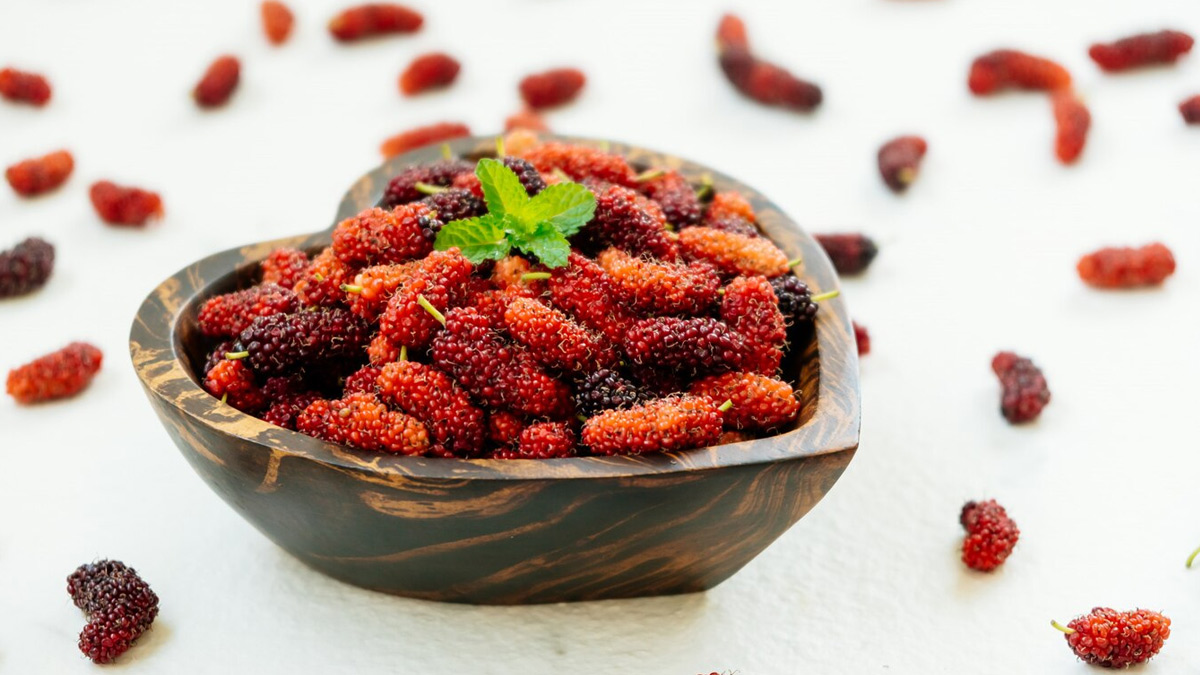 त्वचा पर शहतूत का फेस पैक लगाने के फायदे | Mulbuerry Face Pack Benefits for Skin in hindi mulbuerry-Face-pack-benefits-for-skin-inside