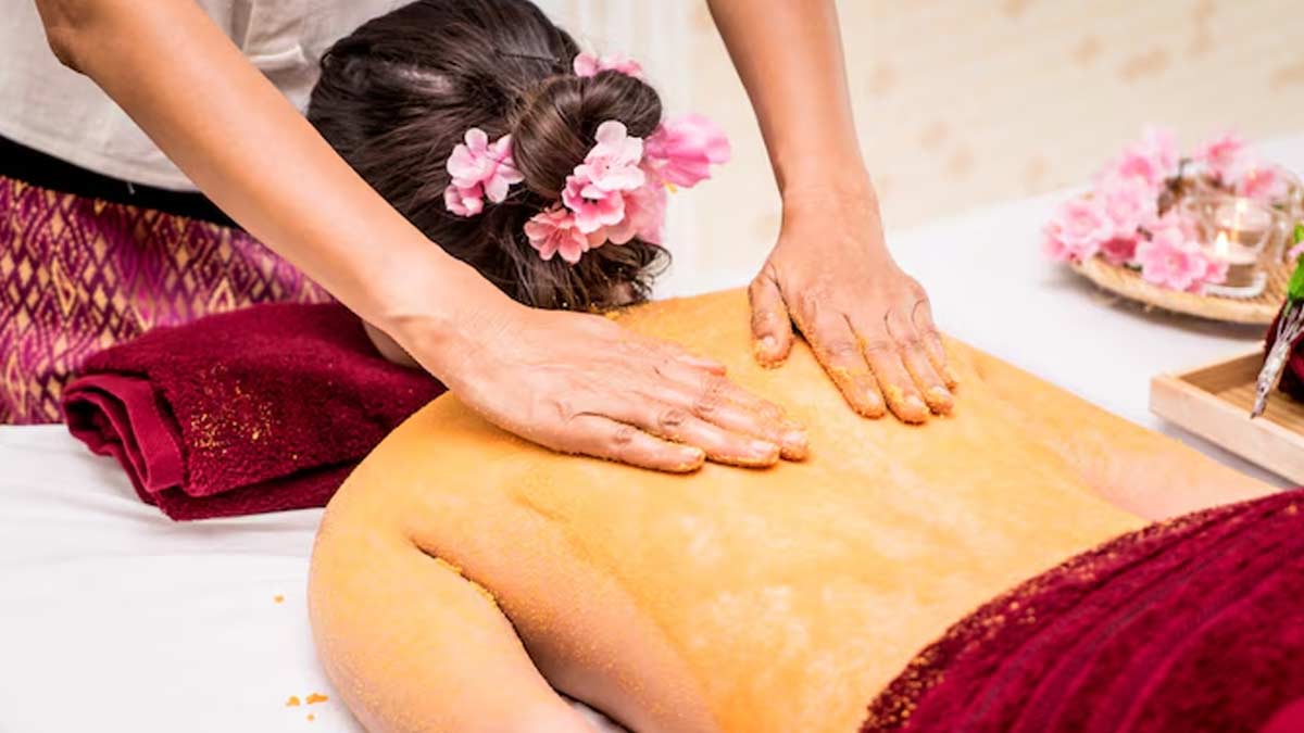 benefits of udvarthanam massage to lose weight in hindi 01