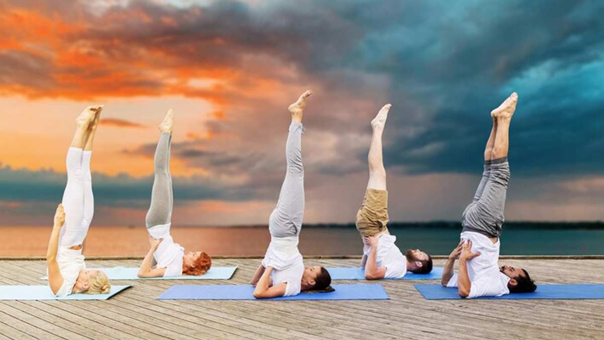 Shoulder-Stand-Pose