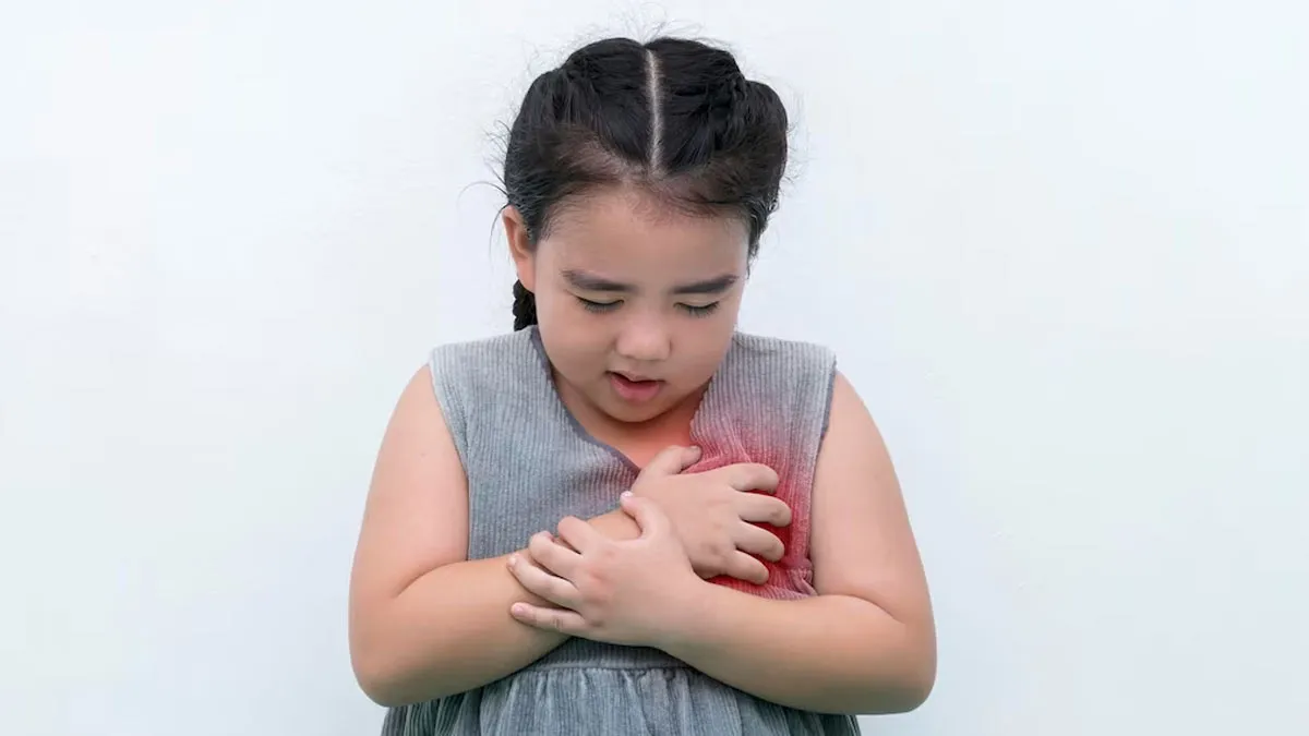 स्कूल ट्रिप पर 14 साल के बच्चे की हार्ट अटैक से मौत, डॉक्टर से जानें मां-बाप कैसे बरतें सावधानी