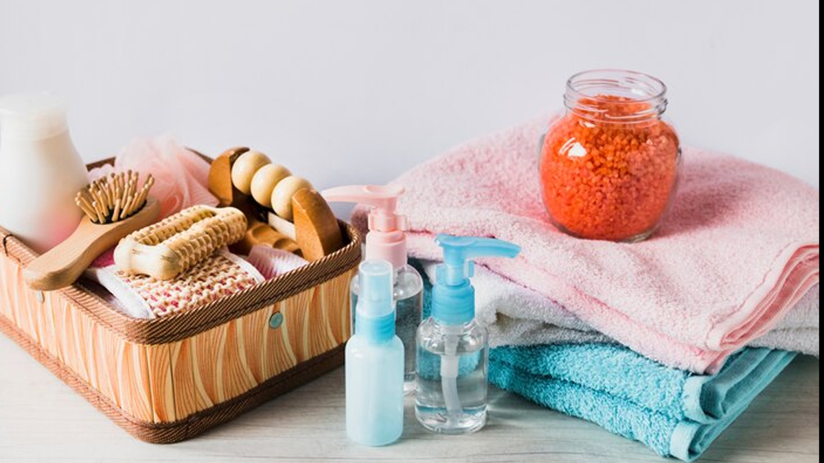 items you should remove from the bathroom in hindi 01