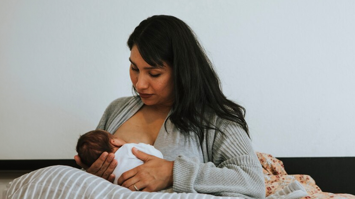 Benefits-of-Eating-Makhana-While-Breastfeeding-inside