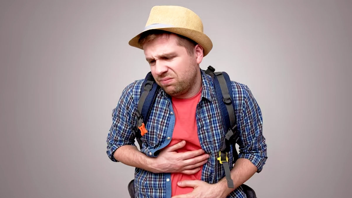 यात्रा के दौरान अक्‍सर होती है कब्ज और ब्लोटिंग की समस्‍या? राहत के ल‍िए डाइट में शाम‍िल करें ये 7 चीजें