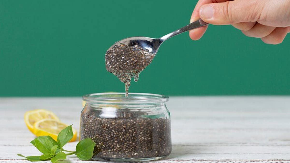 eating raw chia seeds can cause these problems 01