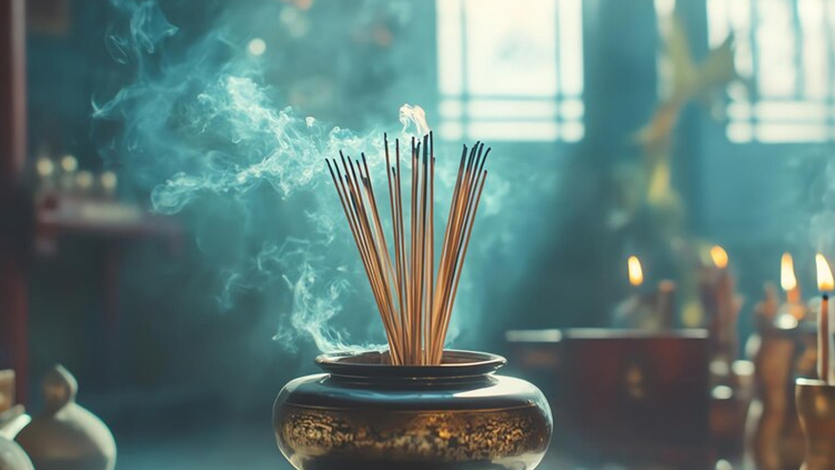 Harmful-effects-of-incense-and-agarbatti-smoke-on-health-inside2