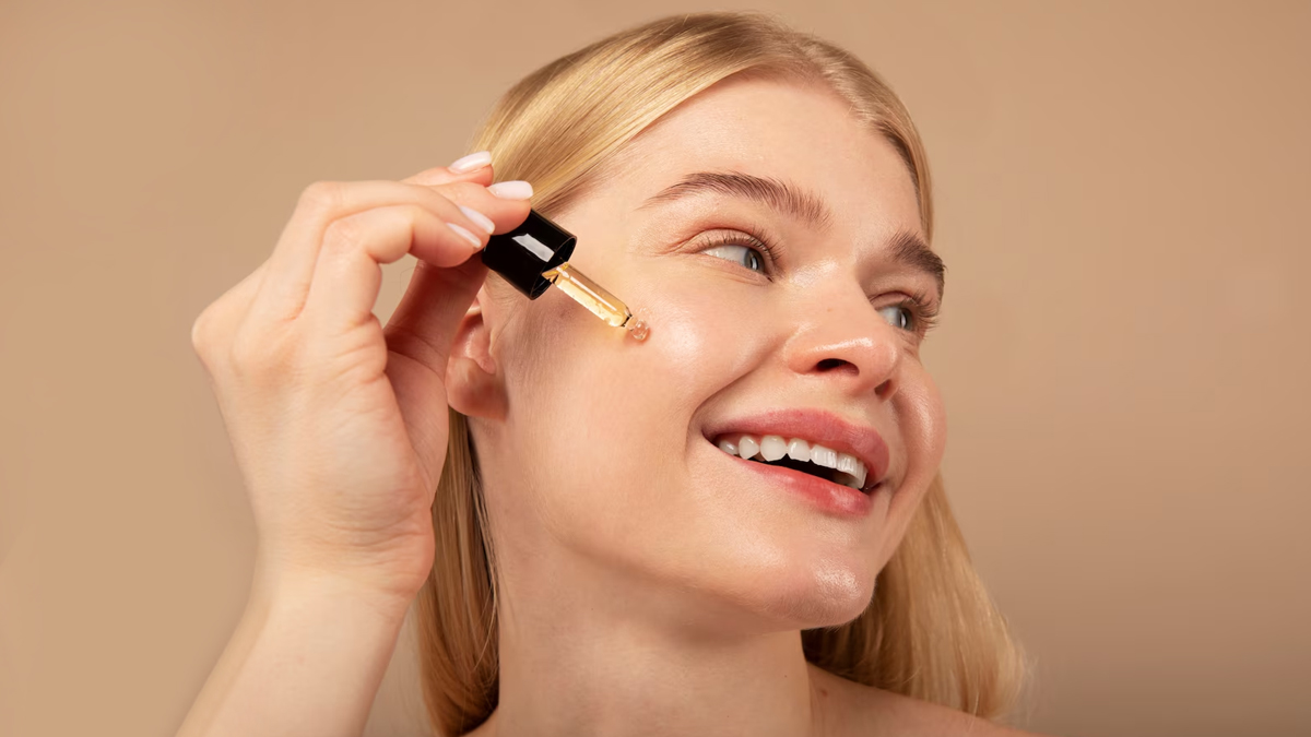 Vitamin C Serum Good for Oily And Sensitive Skin Vitamin-c-serum-for-oily-and-sensitive-skin-in