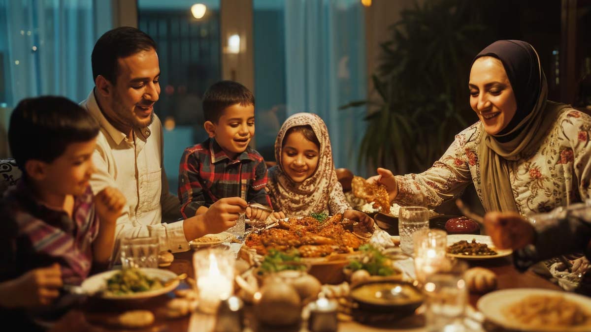 Eid-ul-Fitr 2025: ईद के जश्न में सेहत को न करें नजरअंदाज, फिट रहने के लिए अपनाएं ये 7 डाइट टिप्स