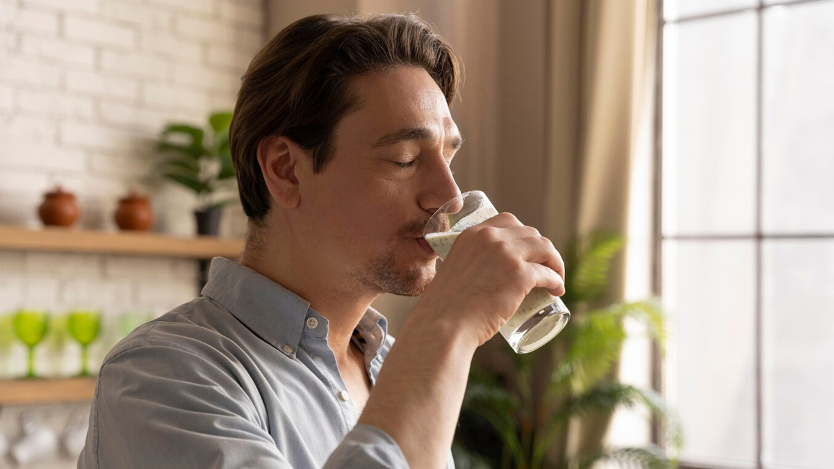 Does drinking water reduce loose motion