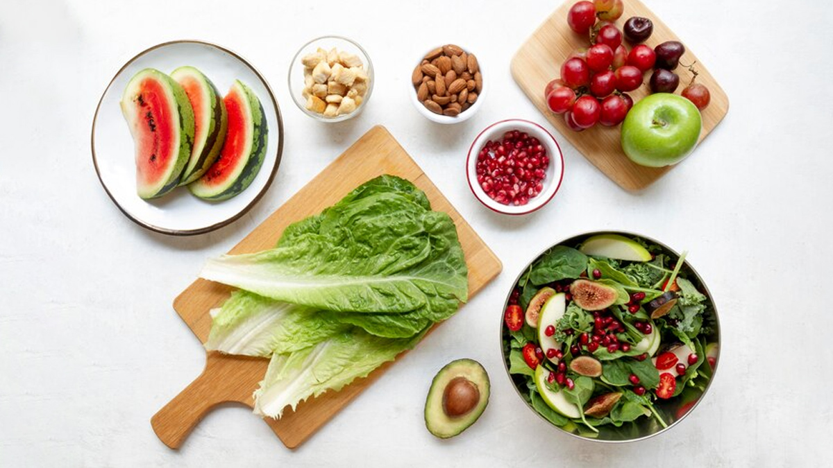 essential nutrients for pre and post menopause in hindi 01 (3)