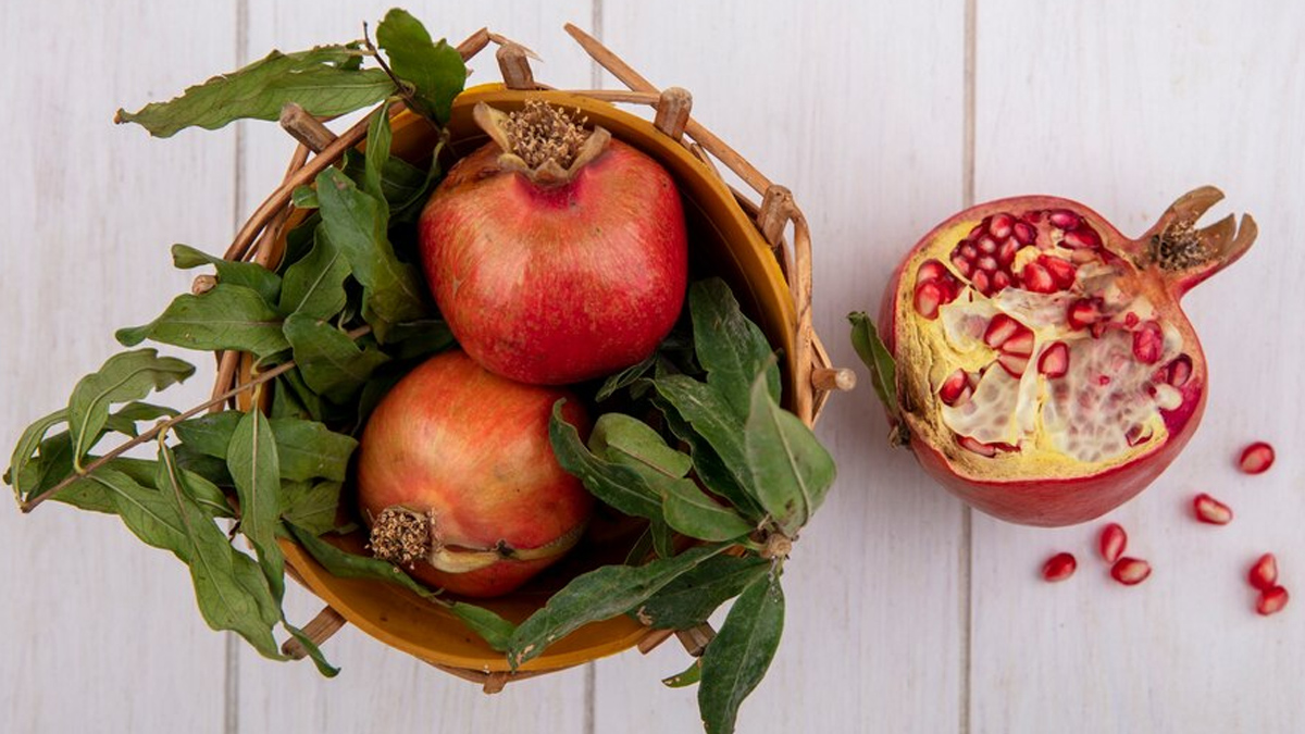 Health Benefits Of Pomegranate And Dates