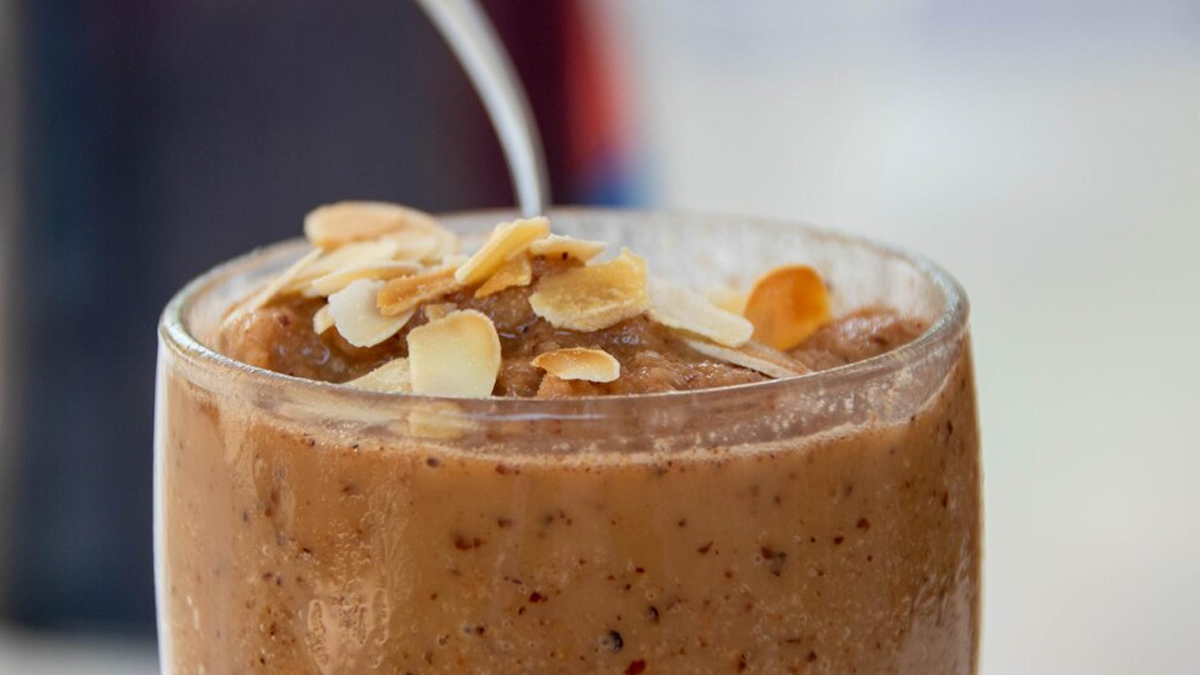 Chickpea banana date smoothie benefits