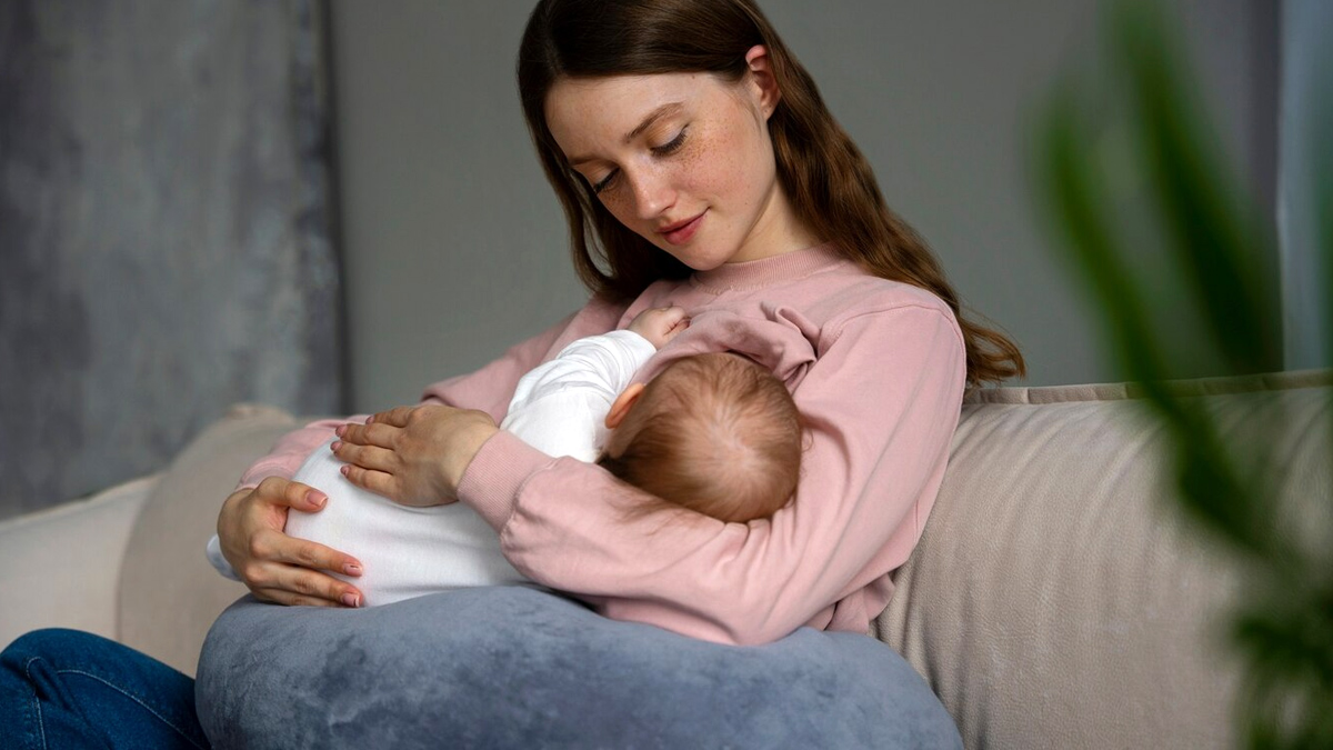 baby fall asleep while breastfeeding