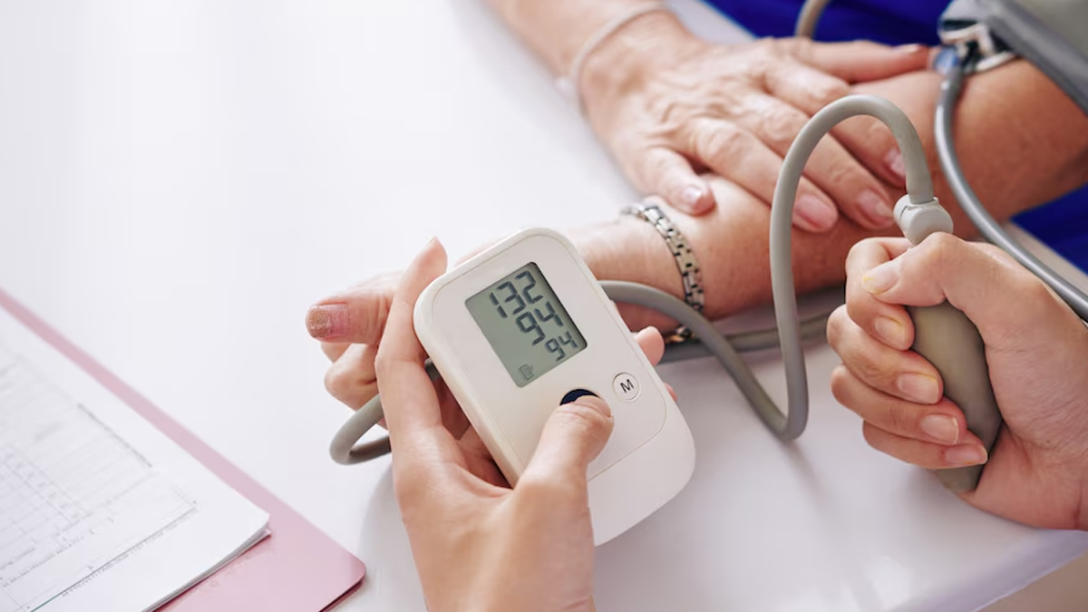 is it safe to take gond katira with high blood pressure 01 (4)