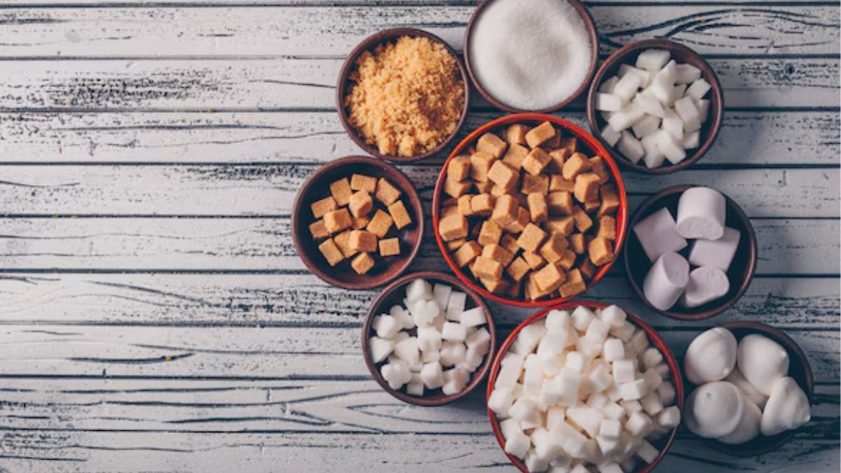 चीनी की जगह बच्चों को खिलाएं देसी खांड, सेहत को मिलेंगे ये 5 फायदे