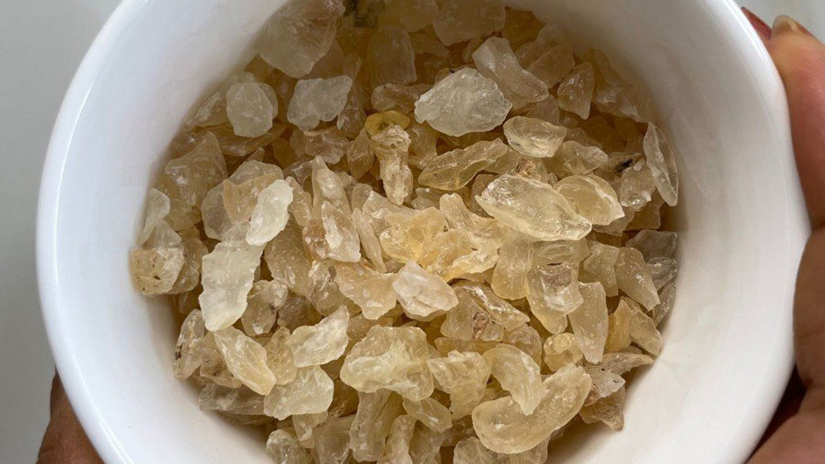 Gond katira for detoxify