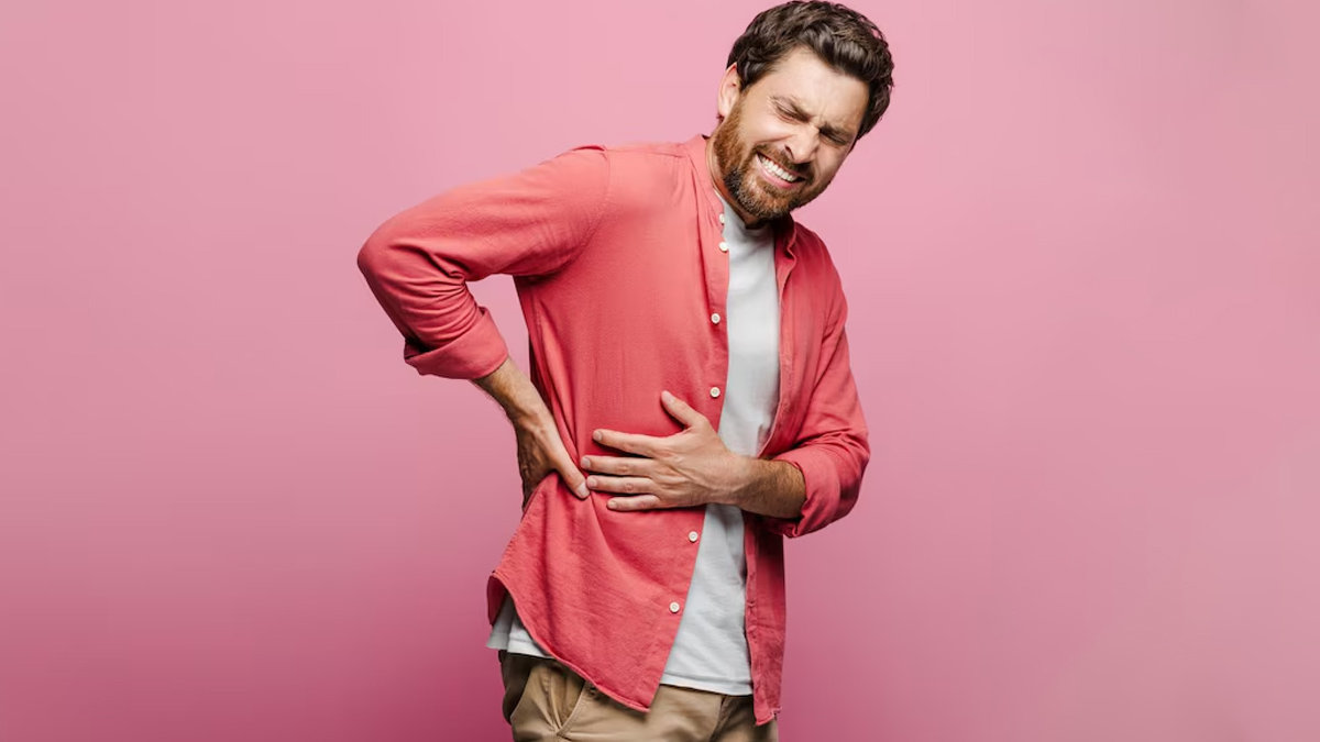 How much water to drink in a day to avoid kidney stones doctor tells in Hindi 01 (4)