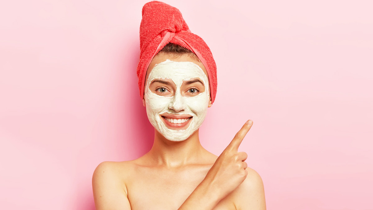 1. मुल्तानी मिट्टी में गुलाब जल मिलाकर लगाने के फायदे- Multani mitti with rose water multani-mitti-insi3