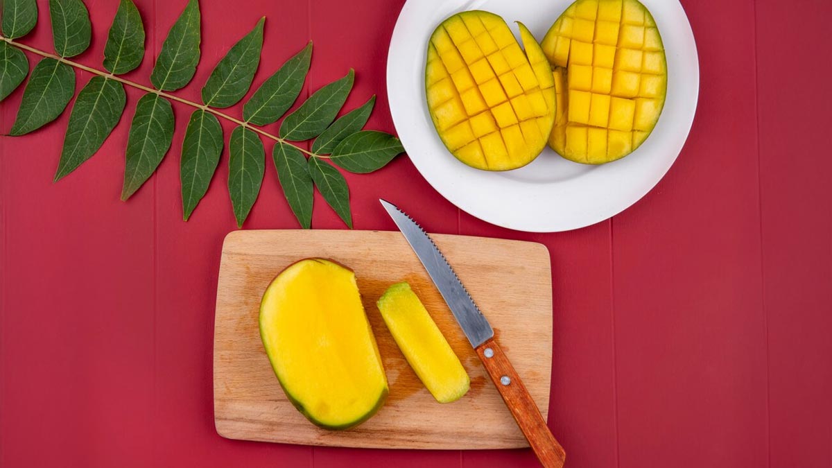 क्या आम खाने के बाद आपको पेद दर्द होता है? जानें इसके पीछे छुपे कारण