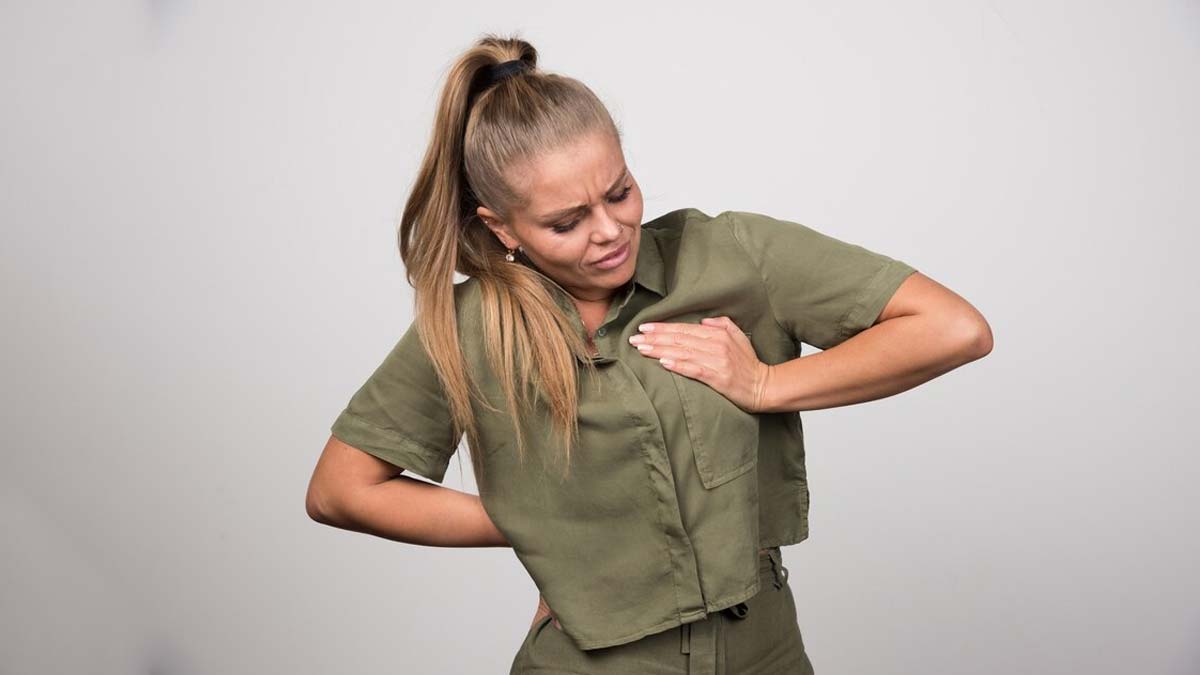 remedies to relieve breast pain before periods in hindi 01 (3)