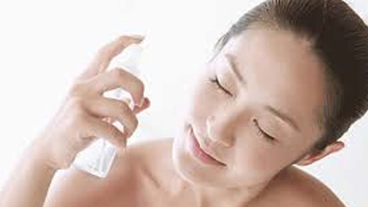 mint-face-mist-inside2